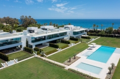 Halfvrijstaande villa Golden Mile, Marbella € 3.800.000,-