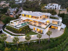 Villa El Madroñal € 10.800.000,-